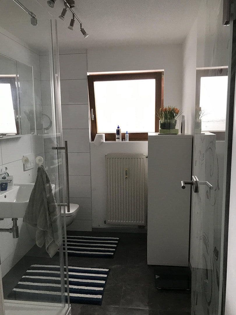 Prenájom bytu 2-izbový 48 m², Lottstetten, Bádensko-Wurttembersko Prenájom bytu 2-izbový 48 m², Lottstetten, Bádensko-Wurttembersko