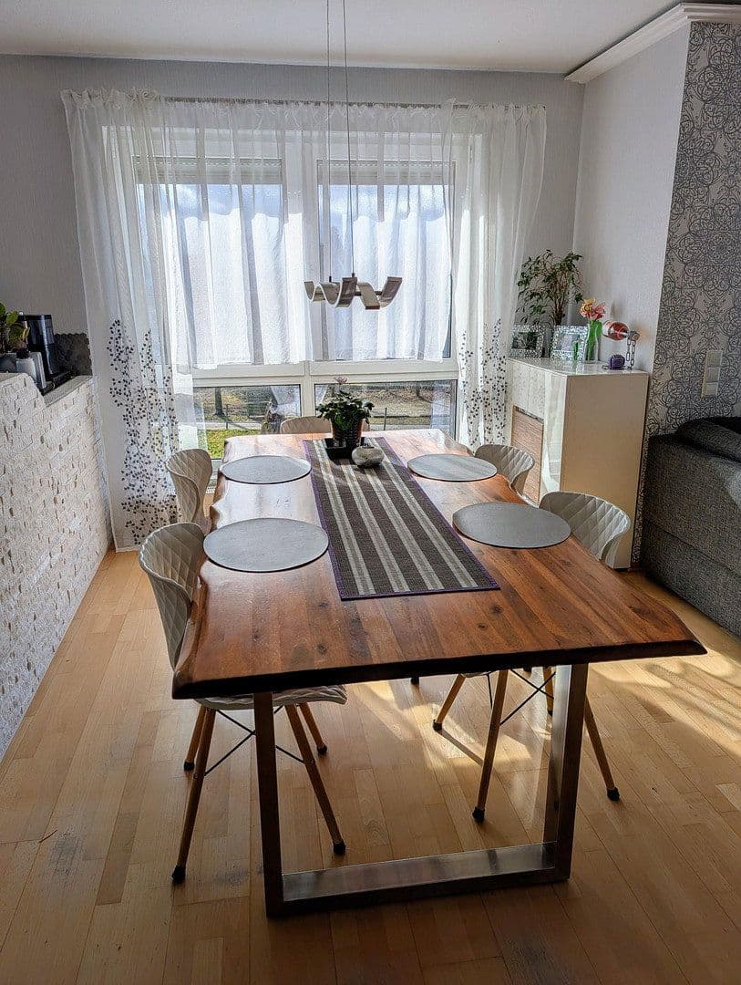 Predaj bytu 4-izbový 114 m², Aichtal, Bádensko-Wurttembersko Predaj bytu 4-izbový 114 m², Aichtal, Bádensko-Wurttembersko