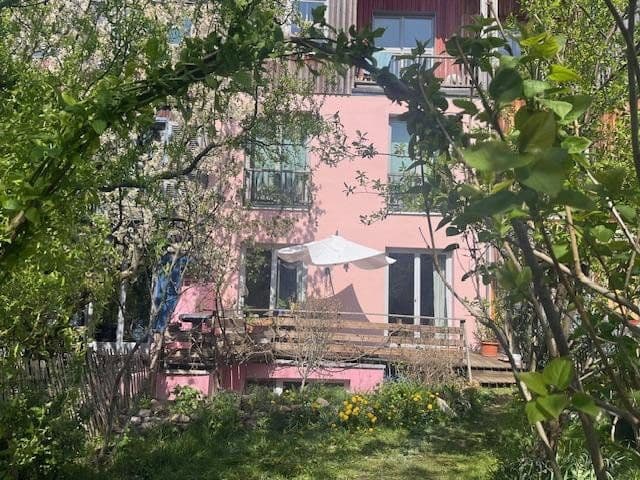 Predaj domu 185 m², pozemek 245 m², Frankfurt, Hesensko Predaj domu 185 m², pozemek 245 m², Frankfurt, Hesensko