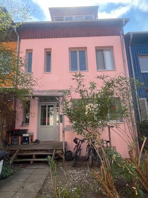 Predaj domu 185 m², pozemek 245 m², Frankfurt, Hesensko Predaj domu 185 m², pozemek 245 m², Frankfurt, Hesensko