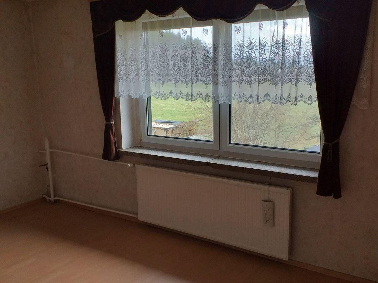 Predaj domu 200 m², pozemek 647 m², Oybin, Sasko Predaj domu 200 m², pozemek 647 m², Oybin, Sasko