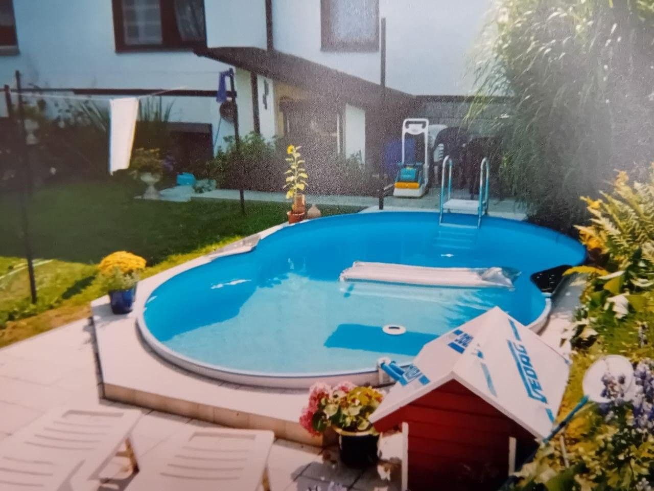 Predaj domu 200 m², pozemek 647 m², Oybin, Sasko Predaj domu 200 m², pozemek 647 m², Oybin, Sasko