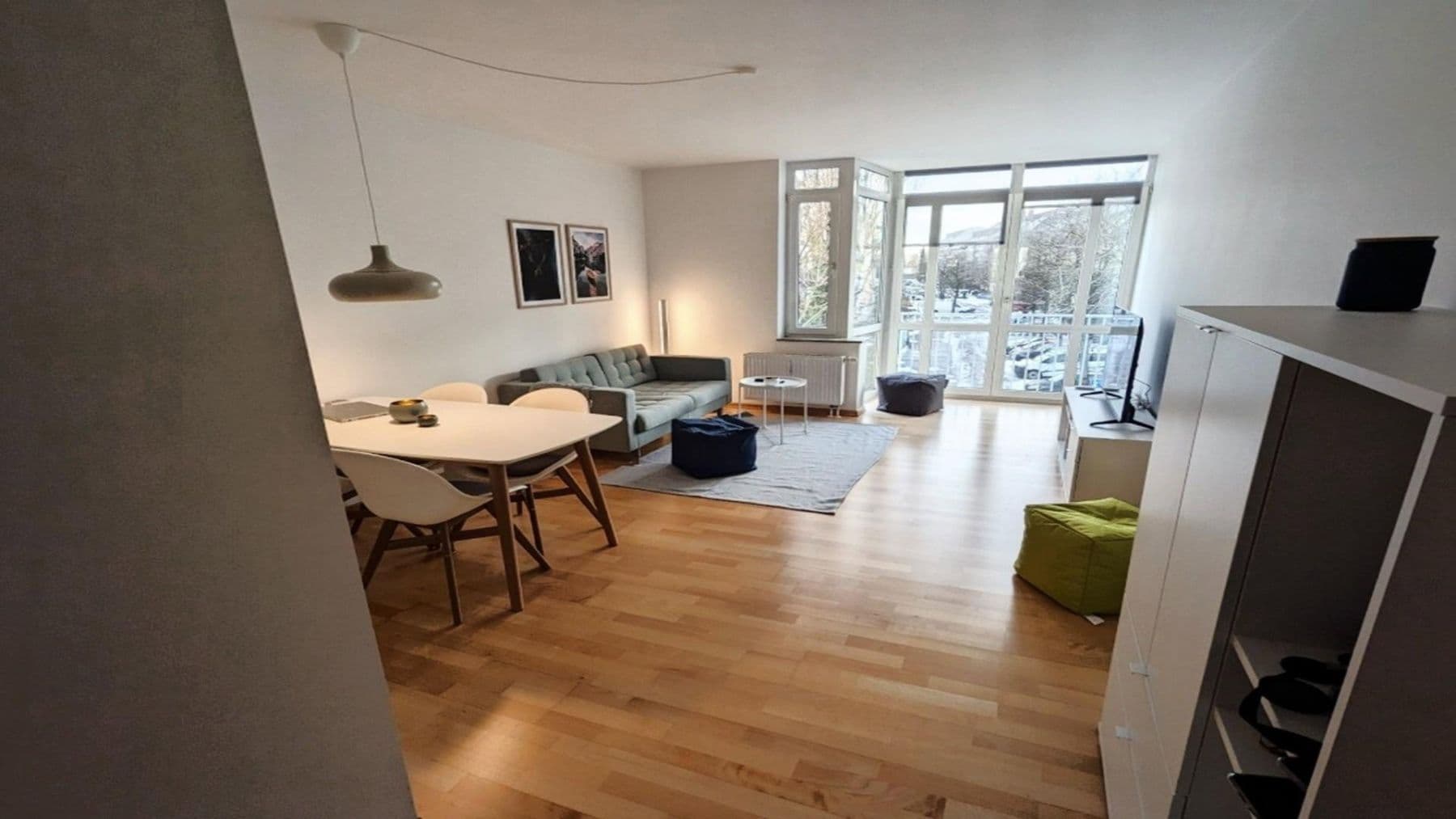 Prenájom bytu 2-izbový 59 m², München, Bavorsko Prenájom bytu 2-izbový 59 m², München, Bavorsko