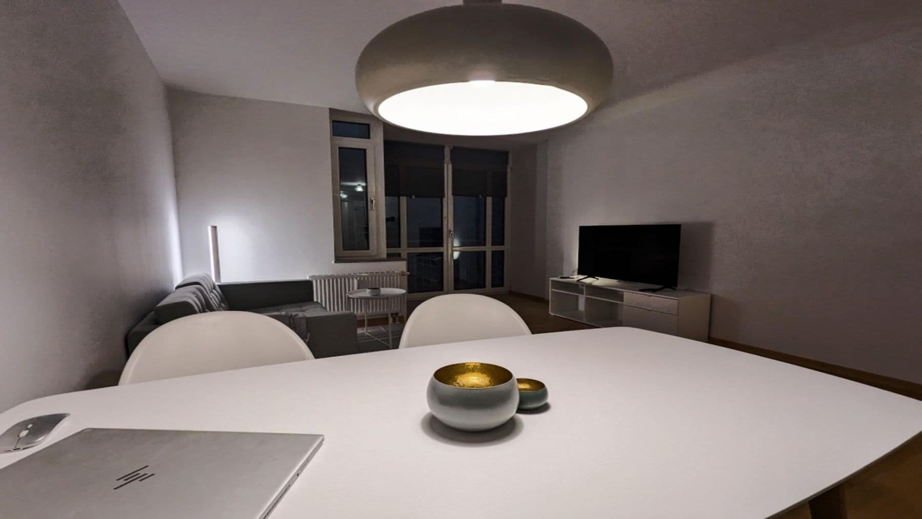 Prenájom bytu 2-izbový 59 m², München, Bavorsko Prenájom bytu 2-izbový 59 m², München, Bavorsko