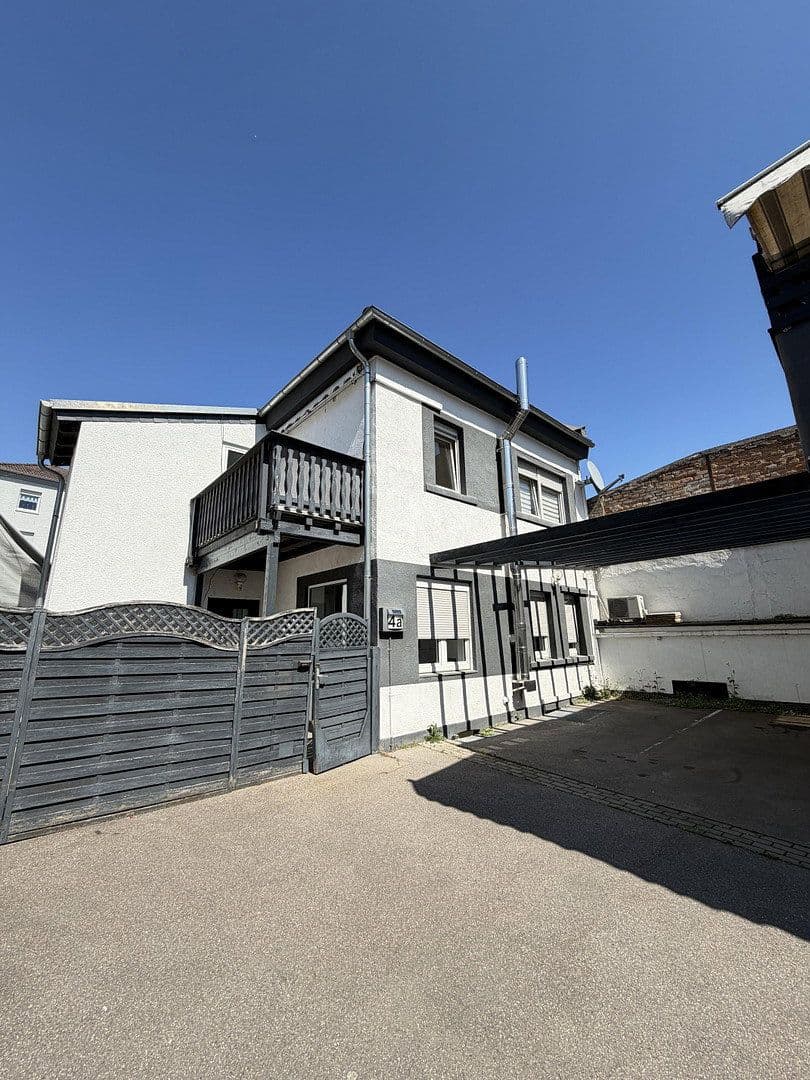 Prenájom domu 165 m², pozemek 225 m², Wielandstr. 4a, Worms, Porýnie-Falcko Prenájom domu 165 m², pozemek 225 m², Wielandstr. 4a, Worms, Porýnie-Falcko