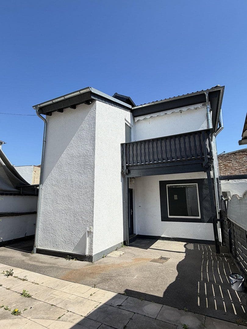 Prenájom domu 165 m², pozemek 225 m², Wielandstr. 4a, Worms, Porýnie-Falcko Prenájom domu 165 m², pozemek 225 m², Wielandstr. 4a, Worms, Porýnie-Falcko
