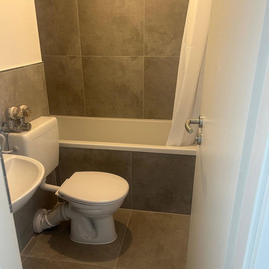 Prenájom bytu 1-izbový 30 m², Mathildenstraße 14, Offenbach am Main, Hesensko Prenájom bytu 1-izbový 30 m², Mathildenstraße 14, Offenbach am Main, Hesensko