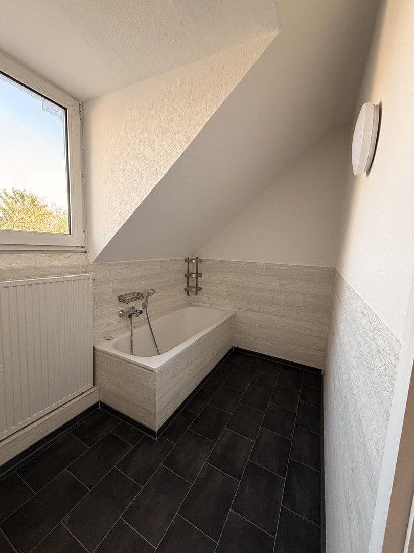 Prenájom bytu 4-izbový 93 m², Recklinghausen, Severné Porýnie - Westfálsko Prenájom bytu 4-izbový 93 m², Recklinghausen, Severné Porýnie - Westfálsko