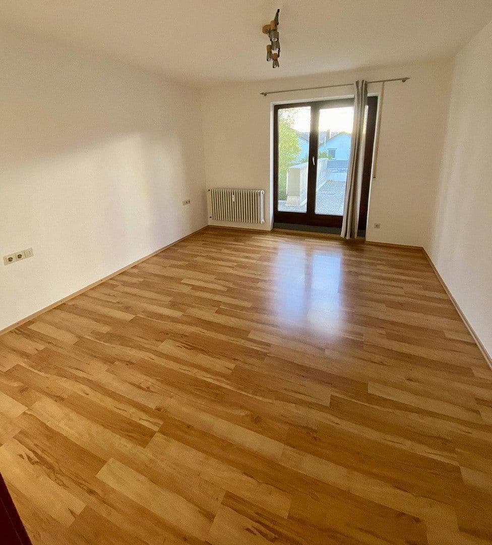 Prenájom bytu 4-izbový 117 m², Albstadt, Bádensko-Wurttembersko Prenájom bytu 4-izbový 117 m², Albstadt, Bádensko-Wurttembersko