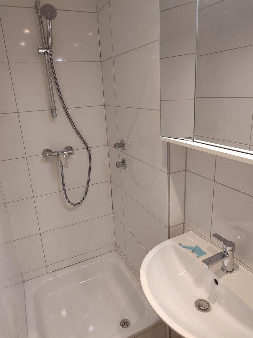 Prenájom bytu 1-izbový 20 m², Wallaustr. 101, Mainz, Porýnie-Falcko Prenájom bytu 1-izbový 20 m², Wallaustr. 101, Mainz, Porýnie-Falcko