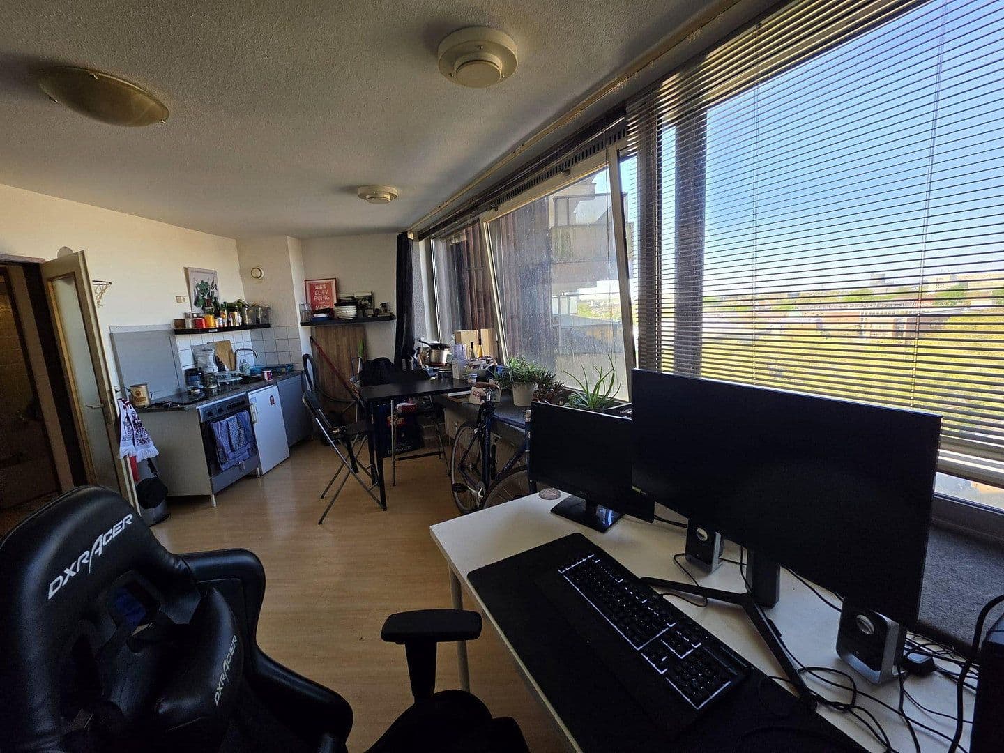 Prenájom bytu 1-izbový 40 m², Luxemburgerstraße 124-136, Köln, Severné Porýnie - Westfálsko Prenájom bytu 1-izbový 40 m², Luxemburgerstraße 124-136, Köln, Severné Porýnie - Westfálsko