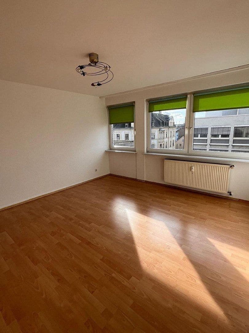 Prenájom bytu 2-izbový 55 m², Offenbach am Main, Hesensko Prenájom bytu 2-izbový 55 m², Offenbach am Main, Hesensko
