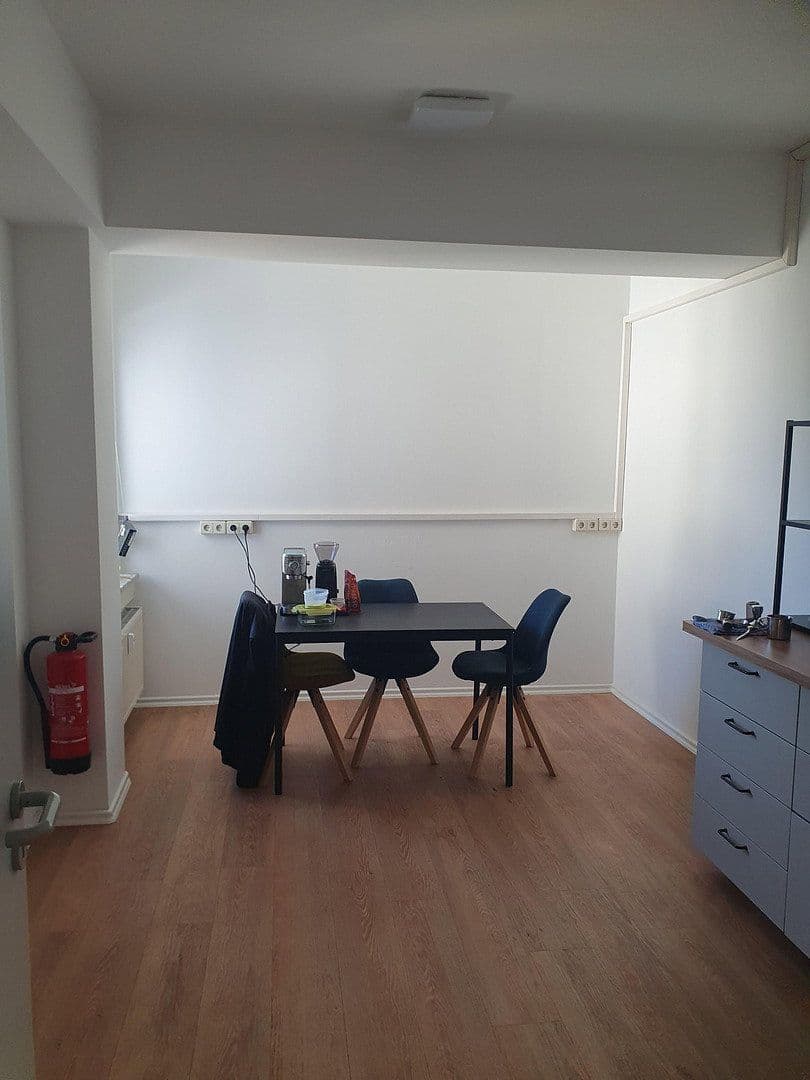 Prenájom kancelárie 15 m², Wehlner Straße, Dresden, Sasko Prenájom kancelárie 15 m², Wehlner Straße, Dresden, Sasko