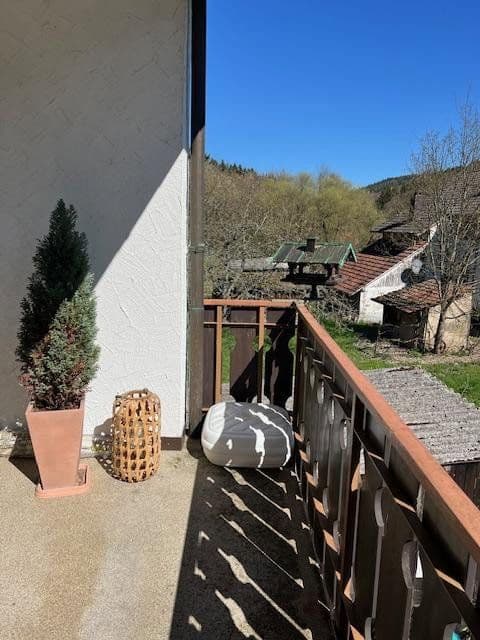 Predaj domu 160 m², pozemek 976 m², Schönbrunn, Bádensko-Wurttembersko Predaj domu 160 m², pozemek 976 m², Schönbrunn, Bádensko-Wurttembersko