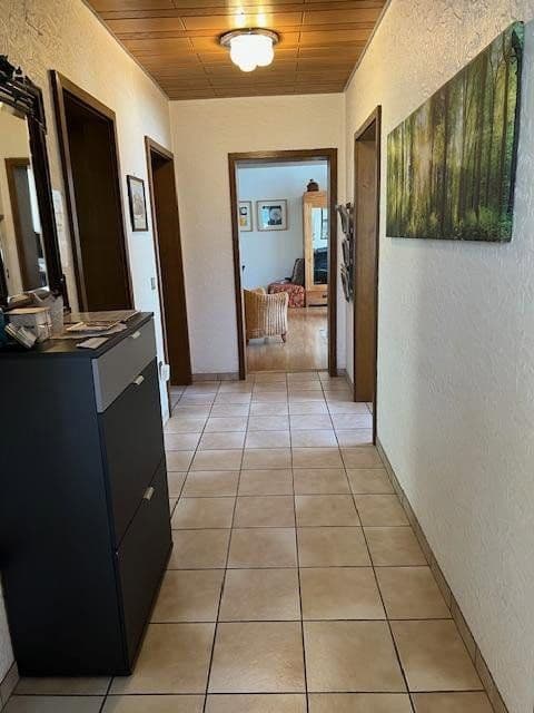 Predaj domu 160 m², pozemek 976 m², Schönbrunn, Bádensko-Wurttembersko Predaj domu 160 m², pozemek 976 m², Schönbrunn, Bádensko-Wurttembersko