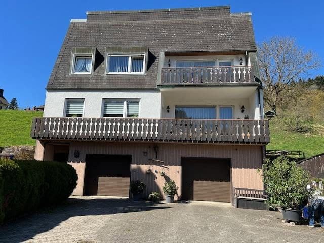 Predaj domu 160 m², pozemek 976 m², Schönbrunn, Bádensko-Wurttembersko Predaj domu 160 m², pozemek 976 m², Schönbrunn, Bádensko-Wurttembersko