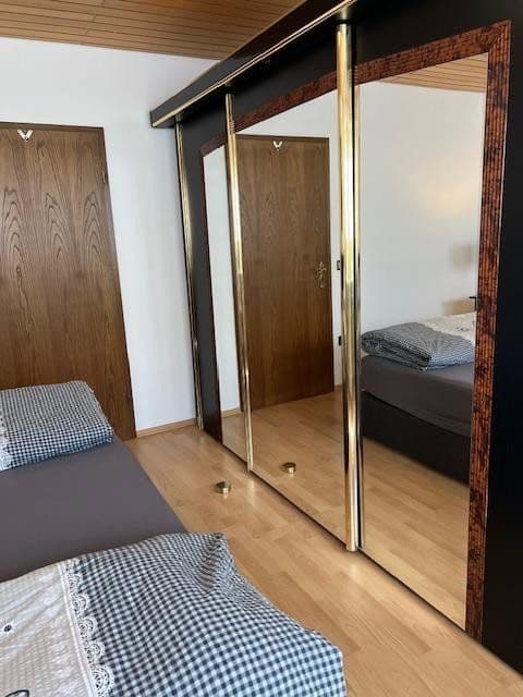 Predaj domu 160 m², pozemek 976 m², Schönbrunn, Bádensko-Wurttembersko Predaj domu 160 m², pozemek 976 m², Schönbrunn, Bádensko-Wurttembersko