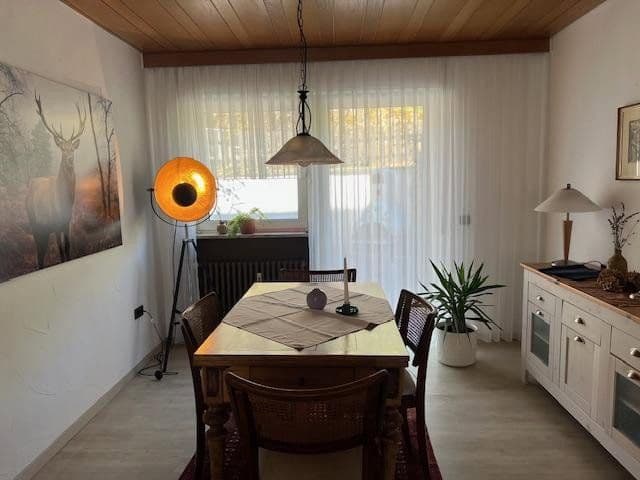 Predaj domu 160 m², pozemek 976 m², Schönbrunn, Bádensko-Wurttembersko Predaj domu 160 m², pozemek 976 m², Schönbrunn, Bádensko-Wurttembersko