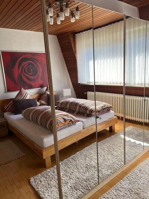 Predaj domu 160 m², pozemek 976 m², Schönbrunn, Bádensko-Wurttembersko Predaj domu 160 m², pozemek 976 m², Schönbrunn, Bádensko-Wurttembersko