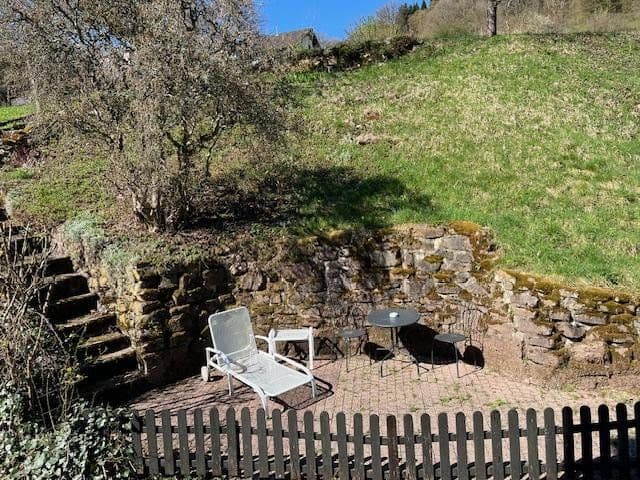 Predaj domu 160 m², pozemek 976 m², Schönbrunn, Bádensko-Wurttembersko Predaj domu 160 m², pozemek 976 m², Schönbrunn, Bádensko-Wurttembersko