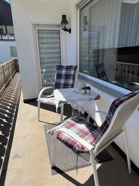 Predaj domu 160 m², pozemek 976 m², Schönbrunn, Bádensko-Wurttembersko Predaj domu 160 m², pozemek 976 m², Schönbrunn, Bádensko-Wurttembersko