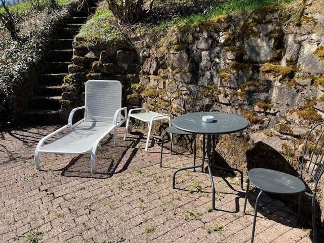 Predaj domu 160 m², pozemek 976 m², Schönbrunn, Bádensko-Wurttembersko Predaj domu 160 m², pozemek 976 m², Schönbrunn, Bádensko-Wurttembersko