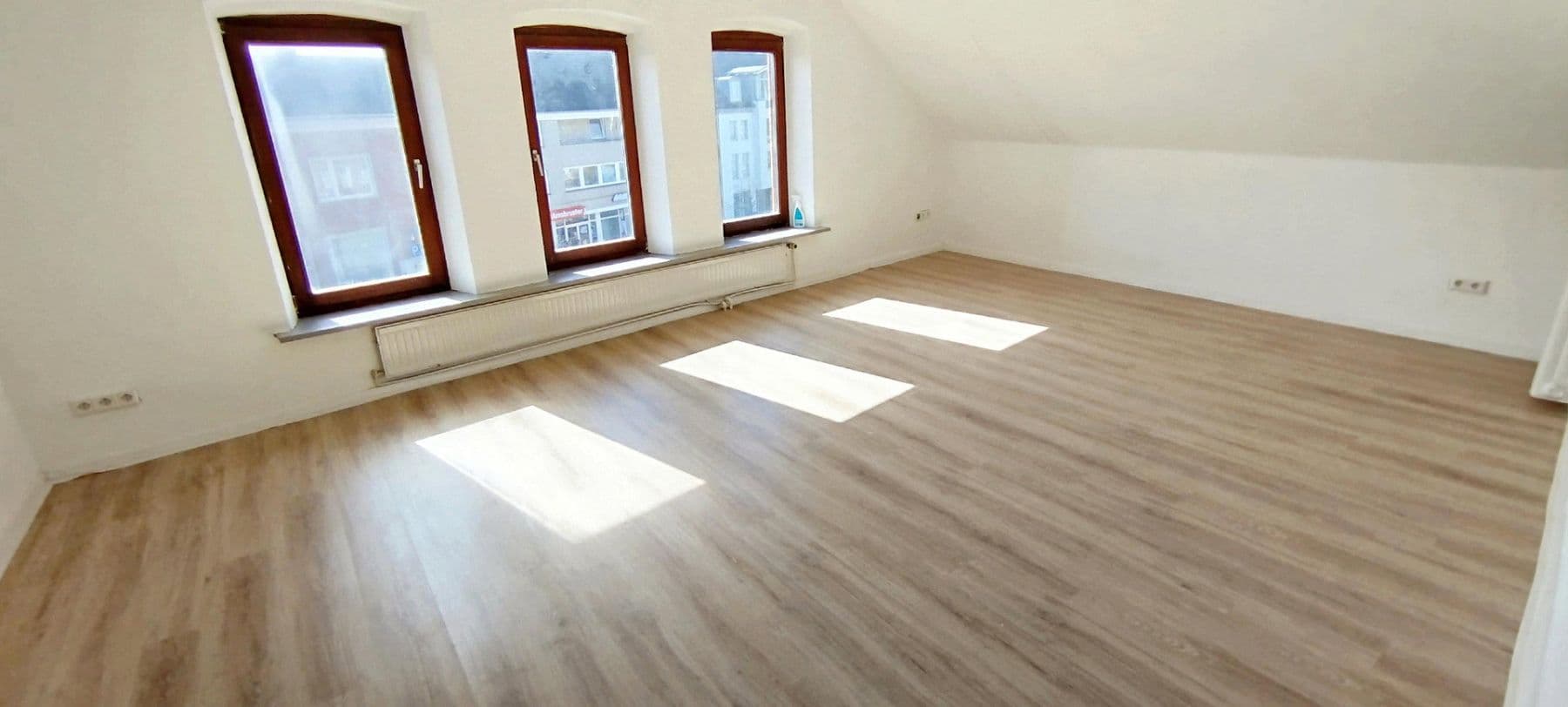 Predaj domu 557 m², pozemek 627 m², Markt 22, Bredstedt, Šlezvicko-Holštajnsko Predaj domu 557 m², pozemek 627 m², Markt 22, Bredstedt, Šlezvicko-Holštajnsko