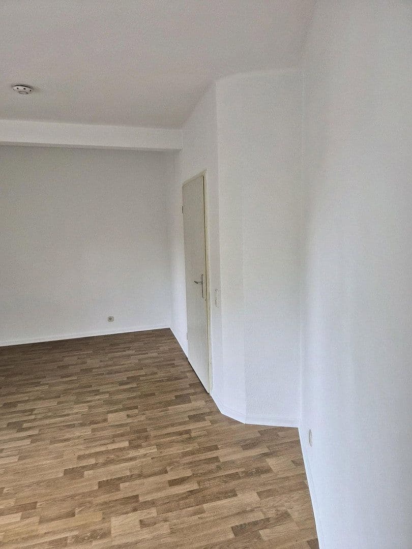 Prenájom bytu 3-izbový 70 m², Kölner Straße 137, Leverkusen, Severné Porýnie - Westfálsko Prenájom bytu 3-izbový 70 m², Kölner Straße 137, Leverkusen, Severné Porýnie - Westfálsko