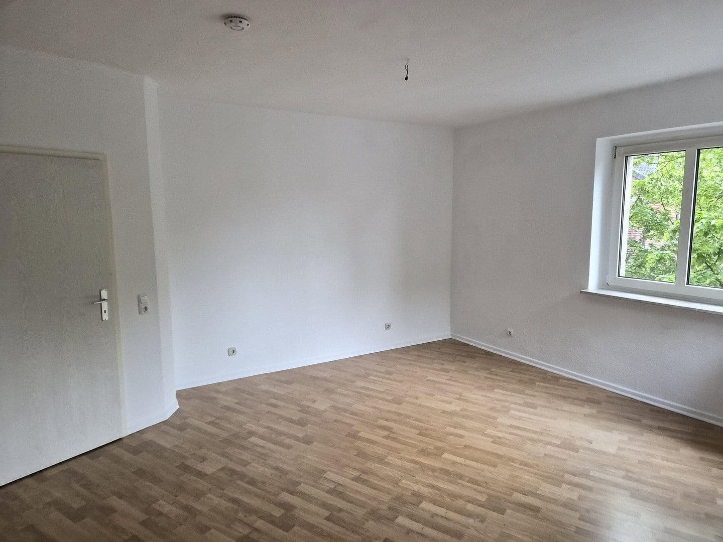 Prenájom bytu 3-izbový 70 m², Kölner Straße 137, Leverkusen, Severné Porýnie - Westfálsko Prenájom bytu 3-izbový 70 m², Kölner Straße 137, Leverkusen, Severné Porýnie - Westfálsko