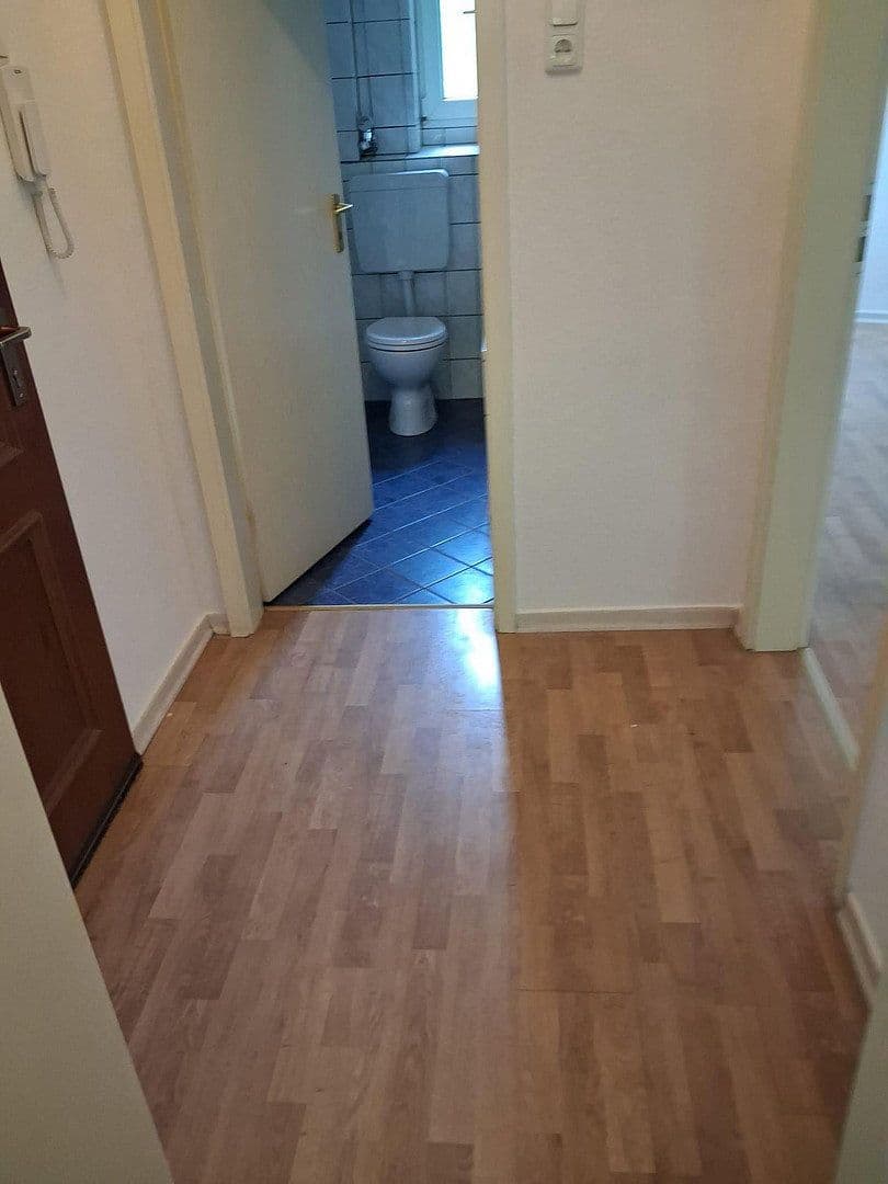 Prenájom bytu 3-izbový 70 m², Kölner Straße 137, Leverkusen, Severné Porýnie - Westfálsko Prenájom bytu 3-izbový 70 m², Kölner Straße 137, Leverkusen, Severné Porýnie - Westfálsko