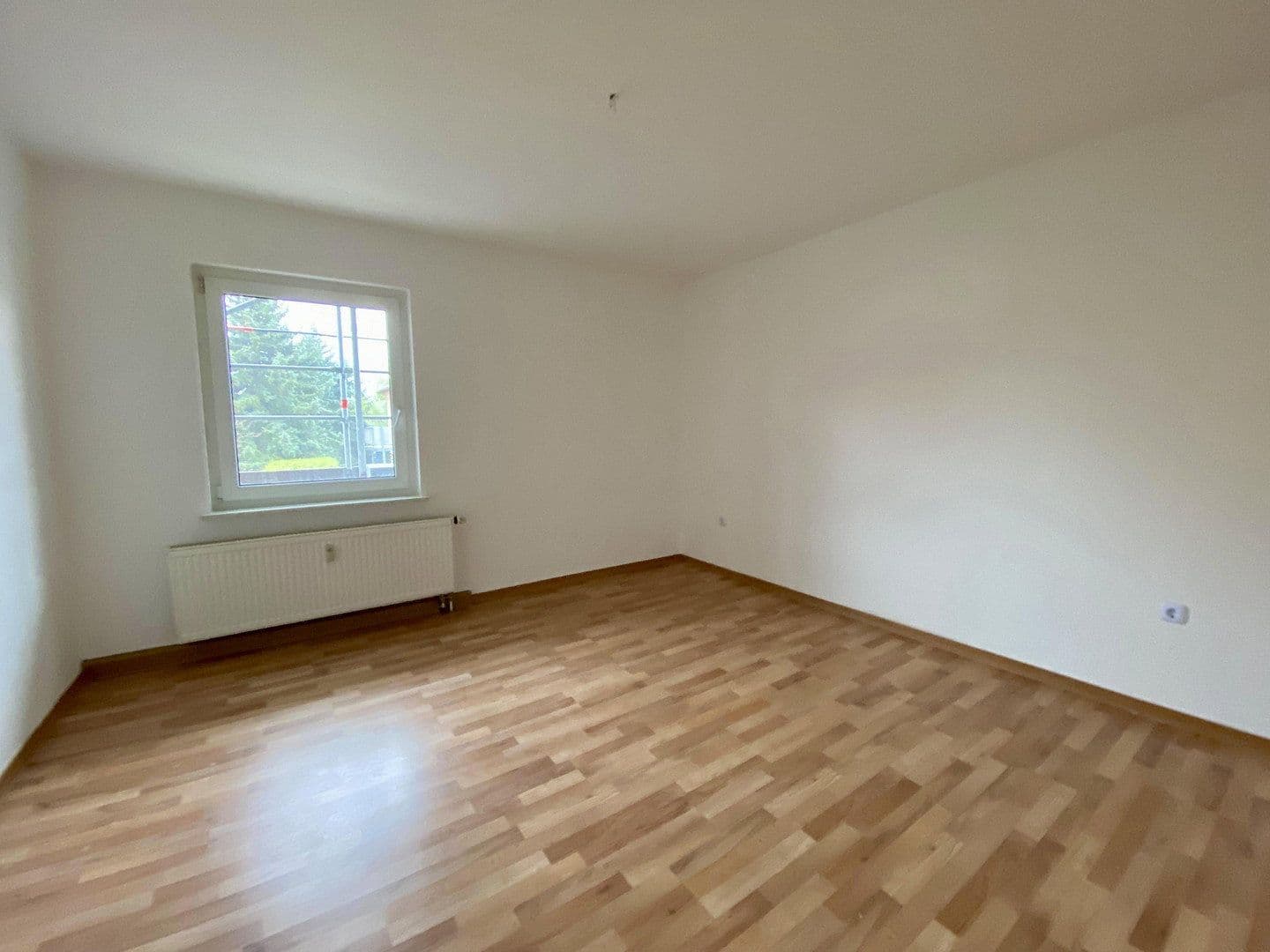 Prenájom bytu 4-izbový 79 m², Neukieritzsch, Sasko Prenájom bytu 4-izbový 79 m², Neukieritzsch, Sasko