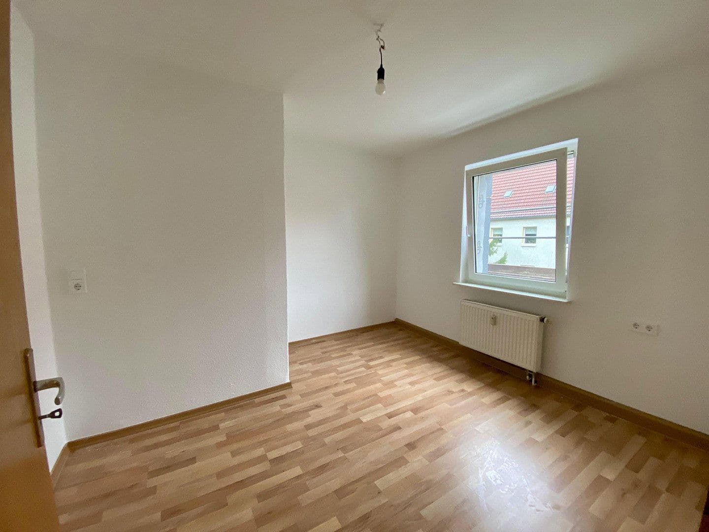 Prenájom bytu 4-izbový 79 m², Neukieritzsch, Sasko Prenájom bytu 4-izbový 79 m², Neukieritzsch, Sasko