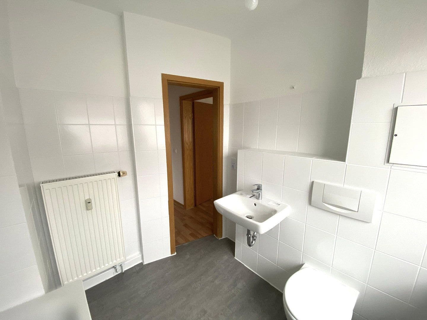 Prenájom bytu 4-izbový 79 m², Neukieritzsch, Sasko Prenájom bytu 4-izbový 79 m², Neukieritzsch, Sasko