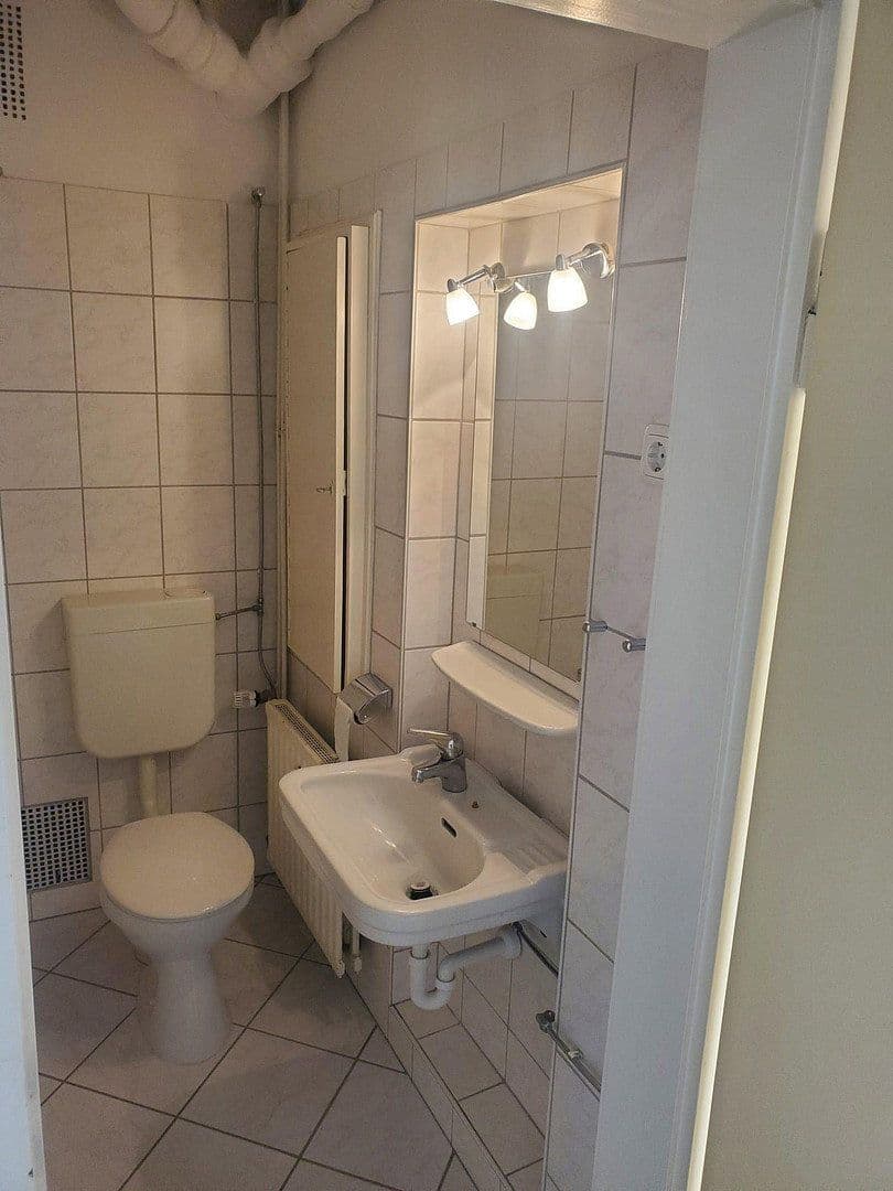 Prenájom bytu 3-izbový 12 m², Osnabrück, Dolné Sasko Prenájom bytu 3-izbový 12 m², Osnabrück, Dolné Sasko