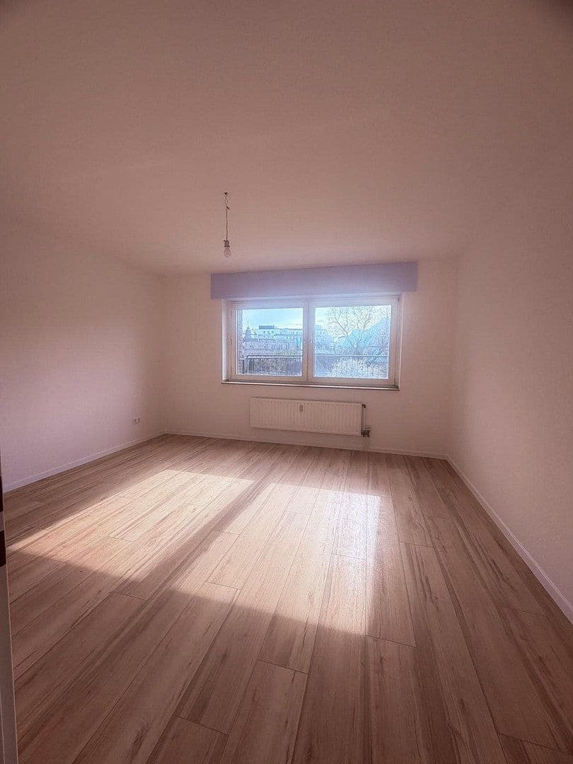 Prenájom bytu 3-izbový 109 m², Kurfürstenwall 9-11, Recklinghausen, Severné Porýnie - Westfálsko Prenájom bytu 3-izbový 109 m², Kurfürstenwall 9-11, Recklinghausen, Severné Porýnie - Westfálsko