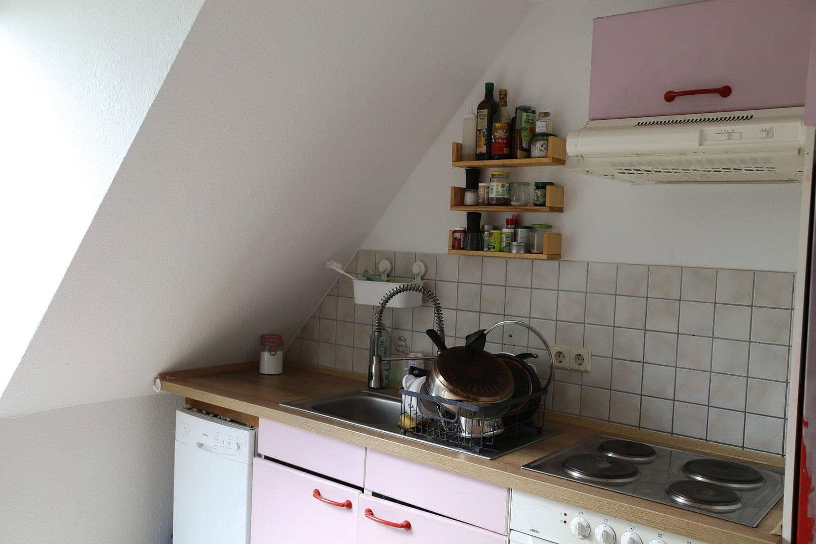 Prenájom bytu 3-izbový 70 m², Landau, Porýnie-Falcko Prenájom bytu 3-izbový 70 m², Landau, Porýnie-Falcko