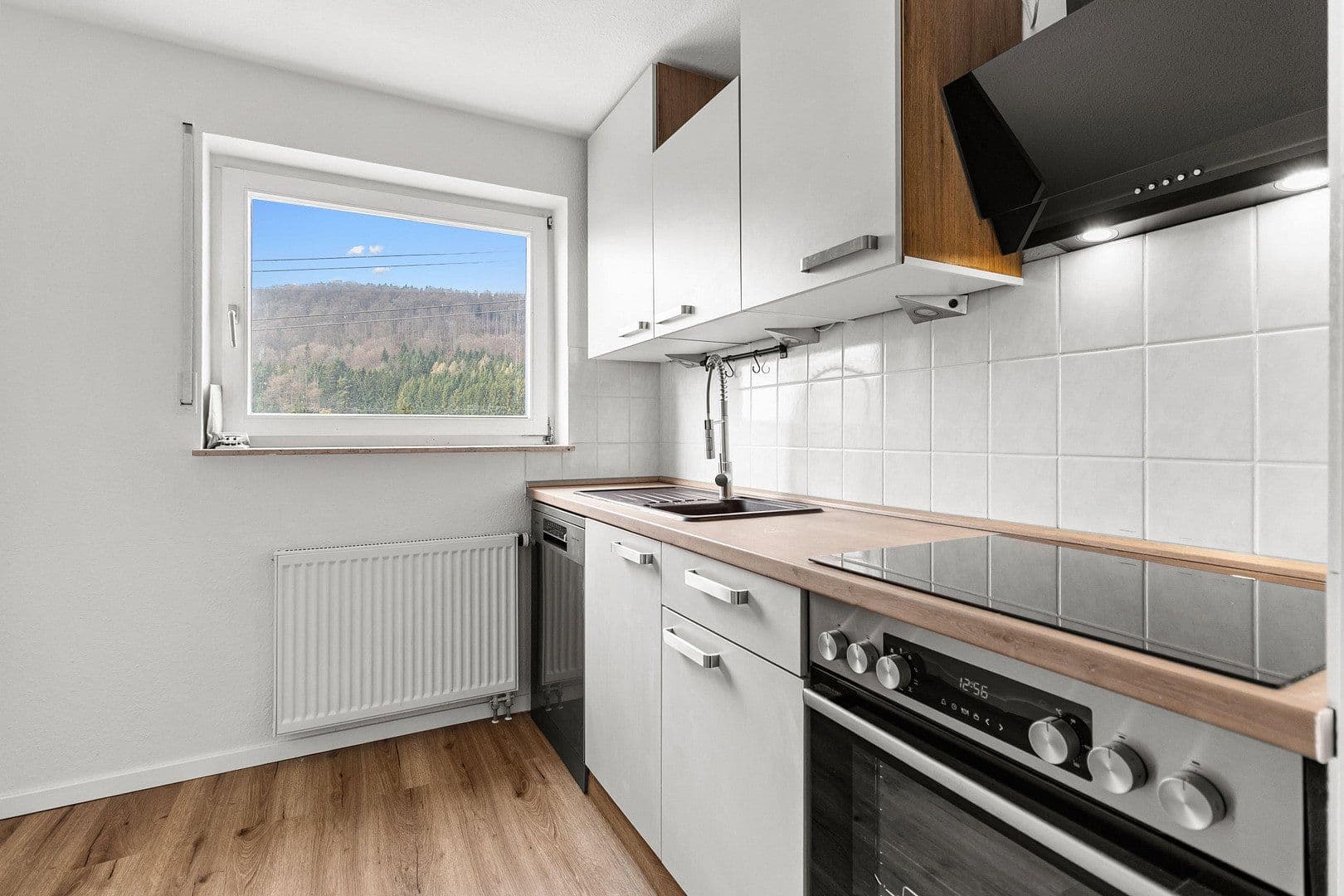 Prenájom bytu 4-izbový 102 m², Tailfinger Strasse 1, Albstadt, Bádensko-Wurttembersko Prenájom bytu 4-izbový 102 m², Tailfinger Strasse 1, Albstadt, Bádensko-Wurttembersko