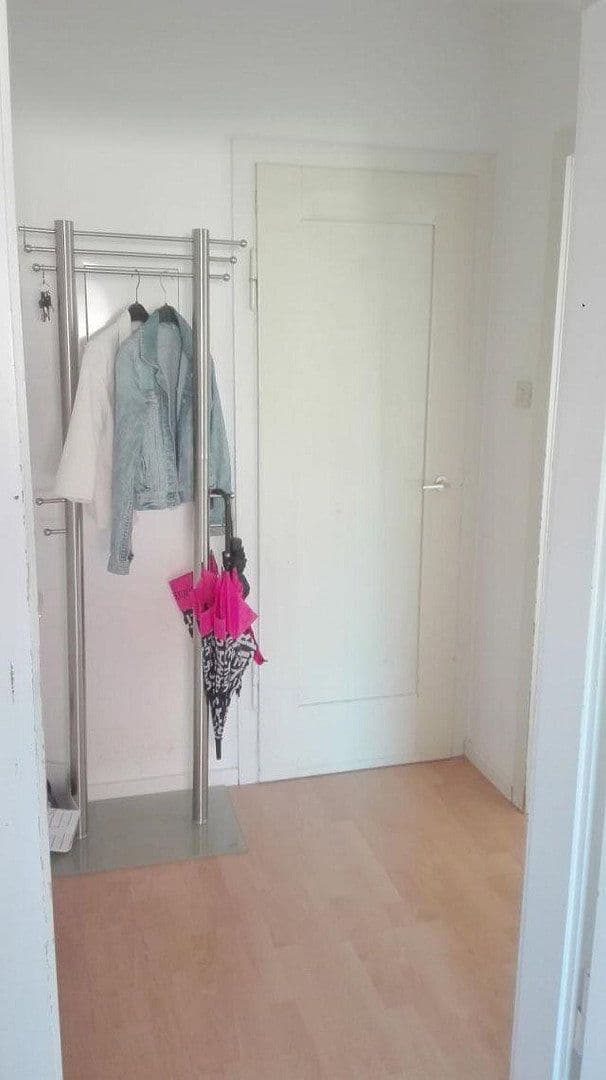 Prenájom bytu 2-izbový 49 m², München, Bavorsko Prenájom bytu 2-izbový 49 m², München, Bavorsko