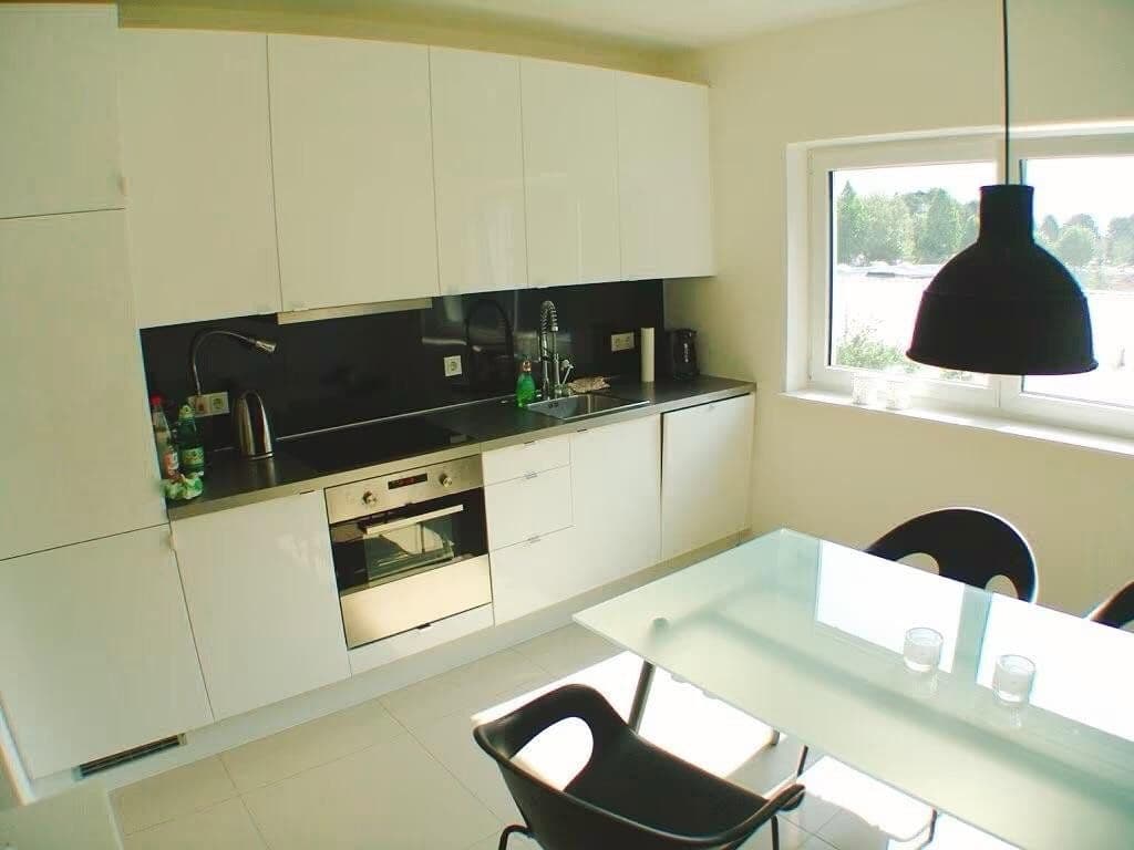 Prenájom bytu 2-izbový 75 m², Bruchköbel, Hesensko Prenájom bytu 2-izbový 75 m², Bruchköbel, Hesensko