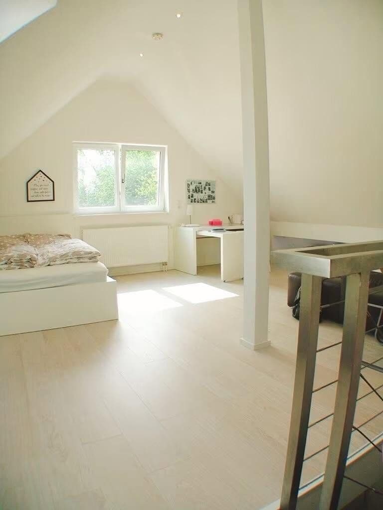 Prenájom bytu 2-izbový 75 m², Bruchköbel, Hesensko Prenájom bytu 2-izbový 75 m², Bruchköbel, Hesensko