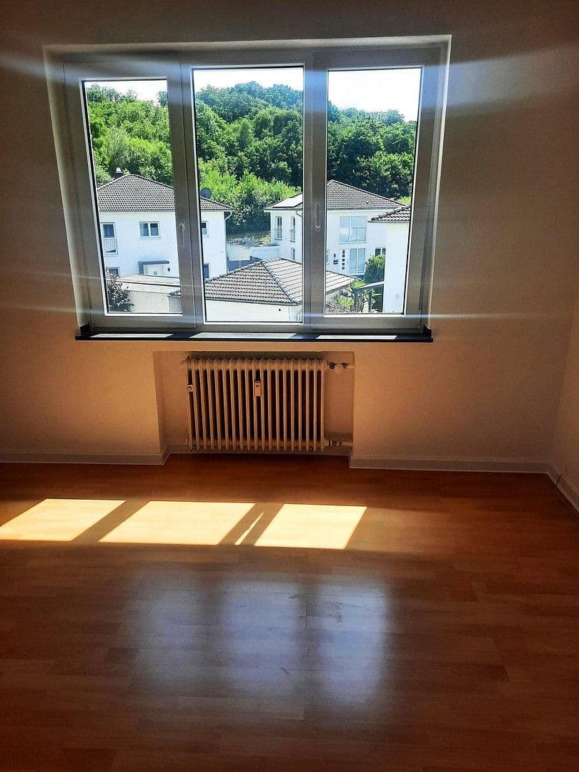 Prenájom bytu 4-izbový 111 m², Talstr. 2, Castrop-Rauxel, Severné Porýnie - Westfálsko Prenájom bytu 4-izbový 111 m², Talstr. 2, Castrop-Rauxel, Severné Porýnie - Westfálsko