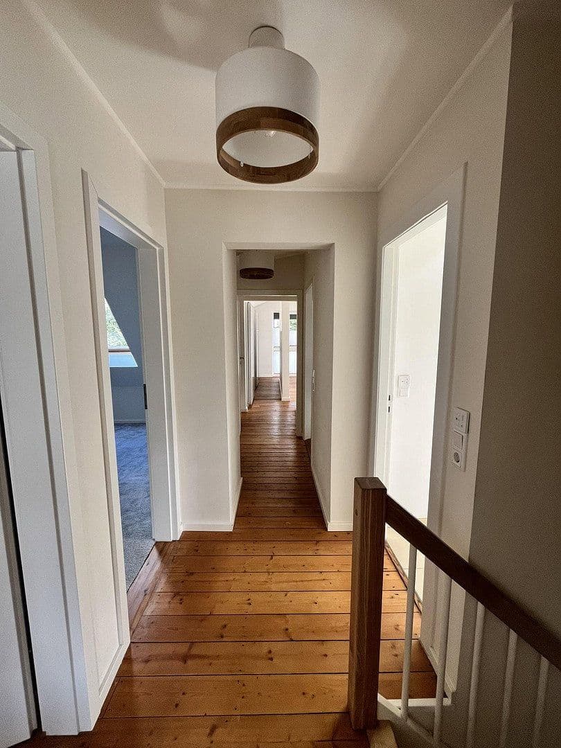 Prenájom domu 135 m², pozemek 450 m², Hamburg, Hamburg Prenájom domu 135 m², pozemek 450 m², Hamburg, Hamburg