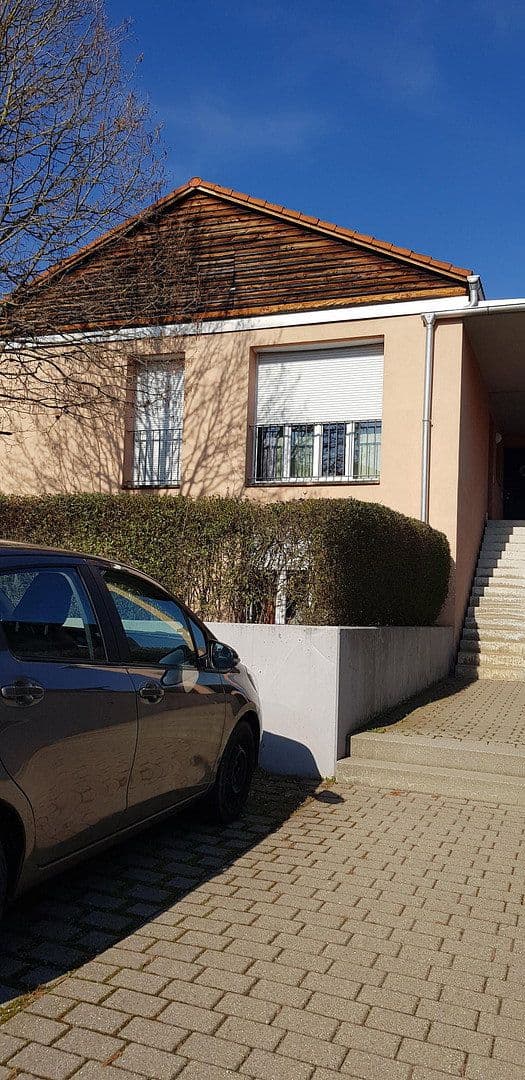 Predaj bytu 2-izbový 70 m², Ob der Linden 18, Niefern-Öschelbronn, Bádensko-Wurttembersko Predaj bytu 2-izbový 70 m², Ob der Linden 18, Niefern-Öschelbronn, Bádensko-Wurttembersko