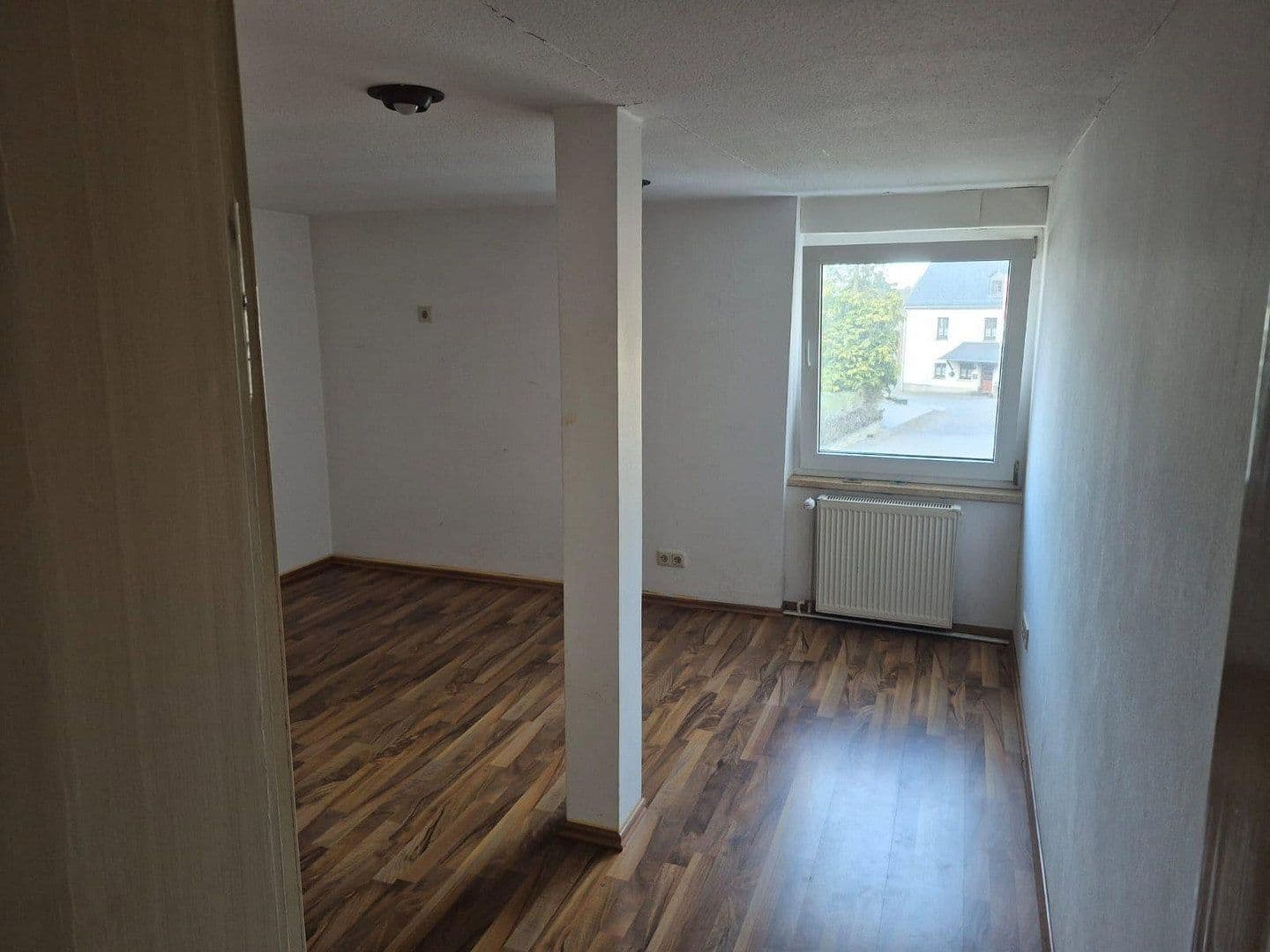 Predaj domu 121 m², pozemek 1.767 m², Altlay, Porýnie-Falcko Predaj domu 121 m², pozemek 1.767 m², Altlay, Porýnie-Falcko