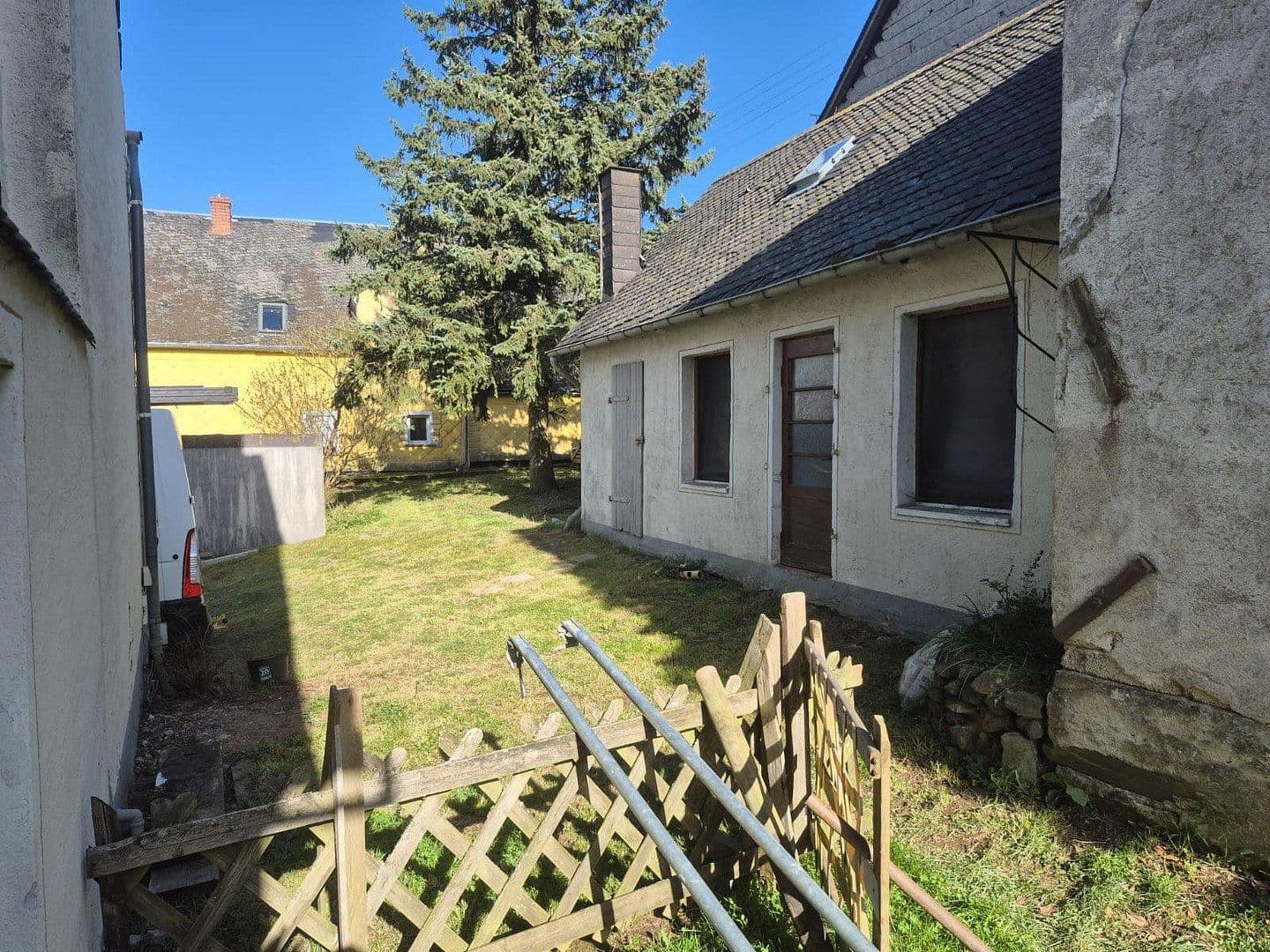 Predaj domu 121 m², pozemek 1.767 m², Altlay, Porýnie-Falcko Predaj domu 121 m², pozemek 1.767 m², Altlay, Porýnie-Falcko