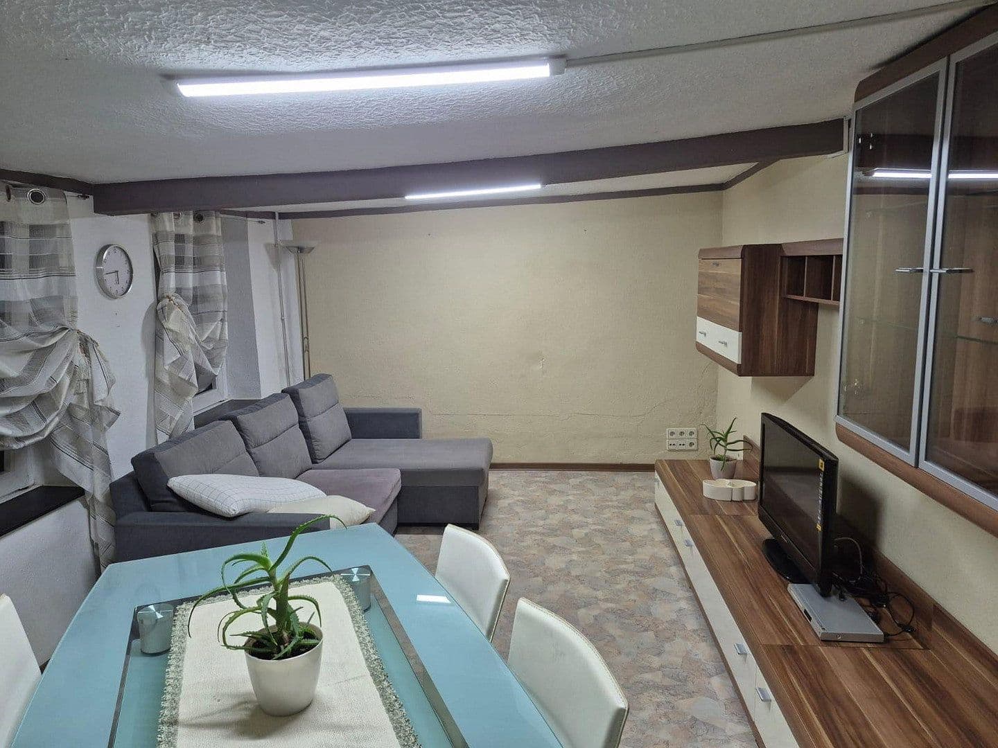 Predaj domu 121 m², pozemek 1.767 m², Altlay, Porýnie-Falcko Predaj domu 121 m², pozemek 1.767 m², Altlay, Porýnie-Falcko