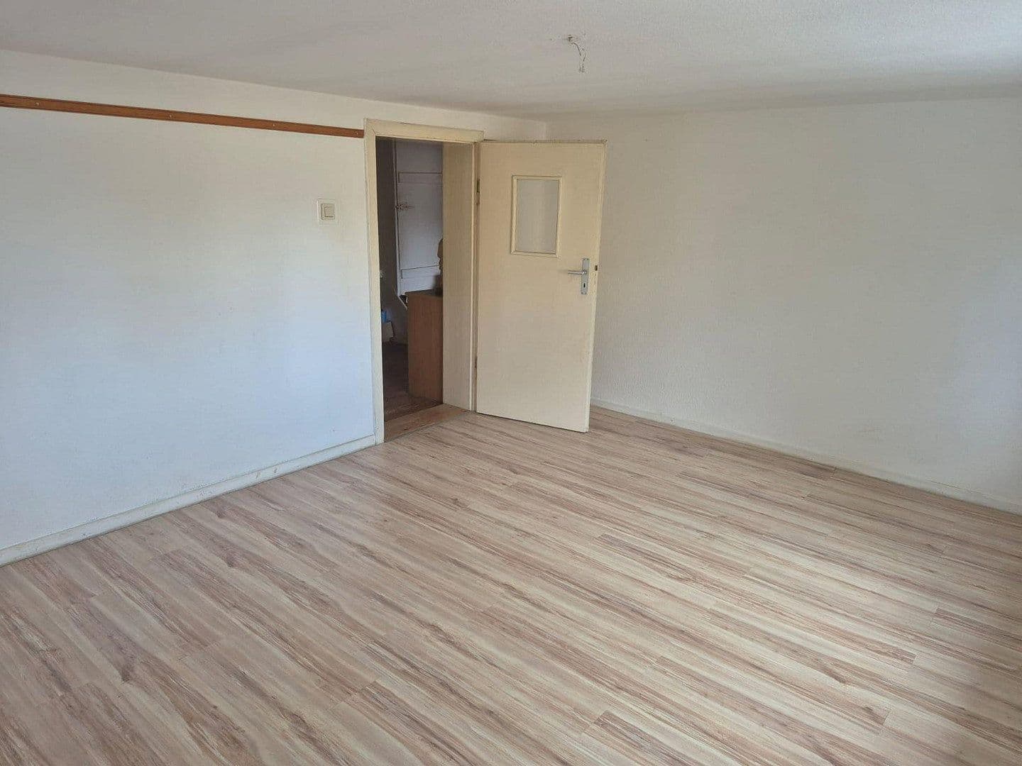 Predaj domu 121 m², pozemek 1.767 m², Altlay, Porýnie-Falcko Predaj domu 121 m², pozemek 1.767 m², Altlay, Porýnie-Falcko
