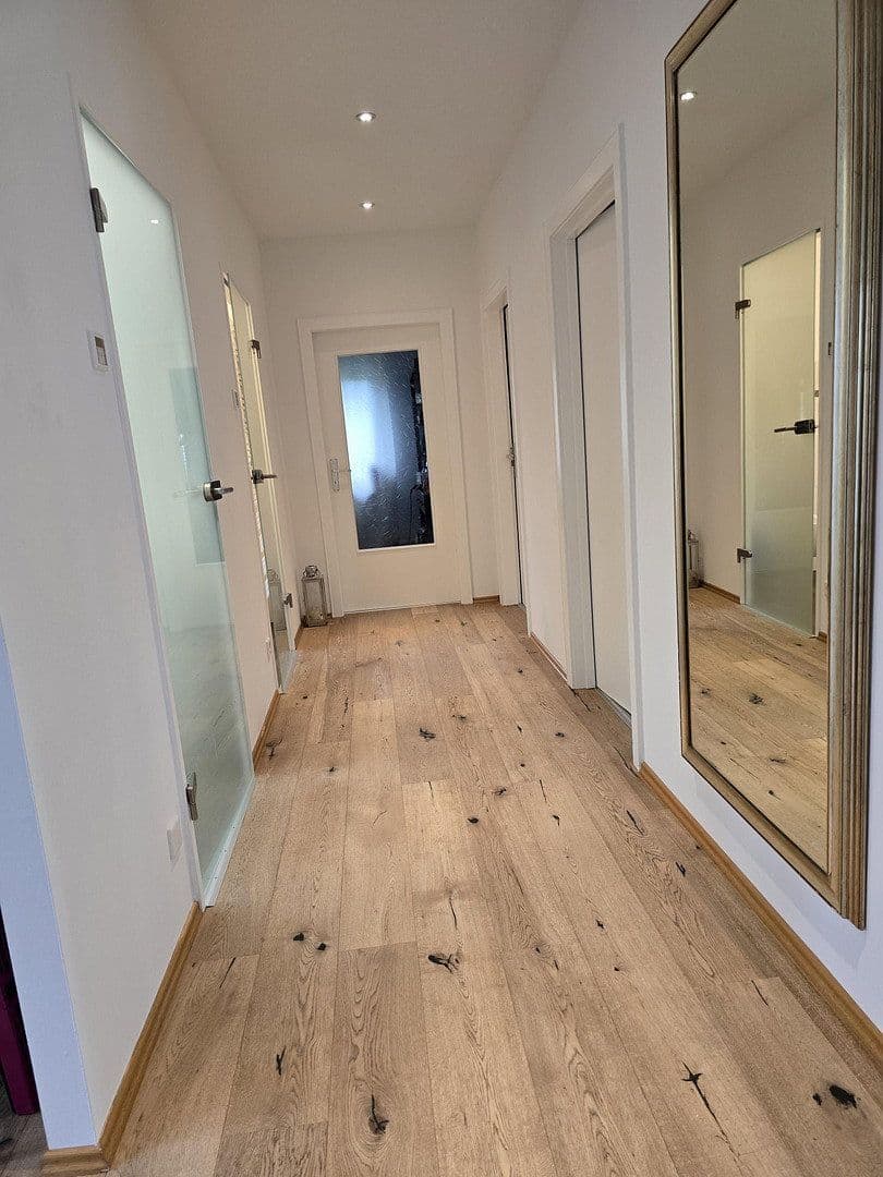 Predaj domu 240 m², pozemek 1.500 m², Hans-Staden-Allee 6, Homberg (Efze), Hesensko Predaj domu 240 m², pozemek 1.500 m², Hans-Staden-Allee 6, Homberg (Efze), Hesensko