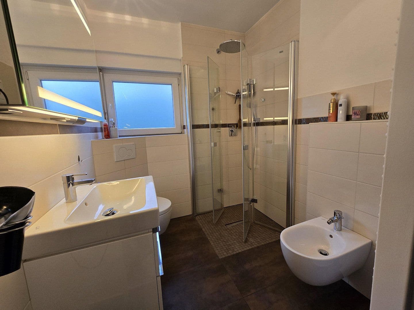 Predaj domu 240 m², pozemek 1.500 m², Hans-Staden-Allee 6, Homberg (Efze), Hesensko Predaj domu 240 m², pozemek 1.500 m², Hans-Staden-Allee 6, Homberg (Efze), Hesensko