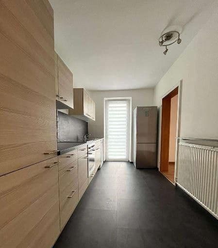 Prenájom bytu 5-izbový 130 m², Neue Bergstraße 23, Landshut, Bavorsko Prenájom bytu 5-izbový 130 m², Neue Bergstraße 23, Landshut, Bavorsko